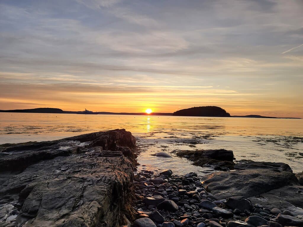 beautiful sunrise .
