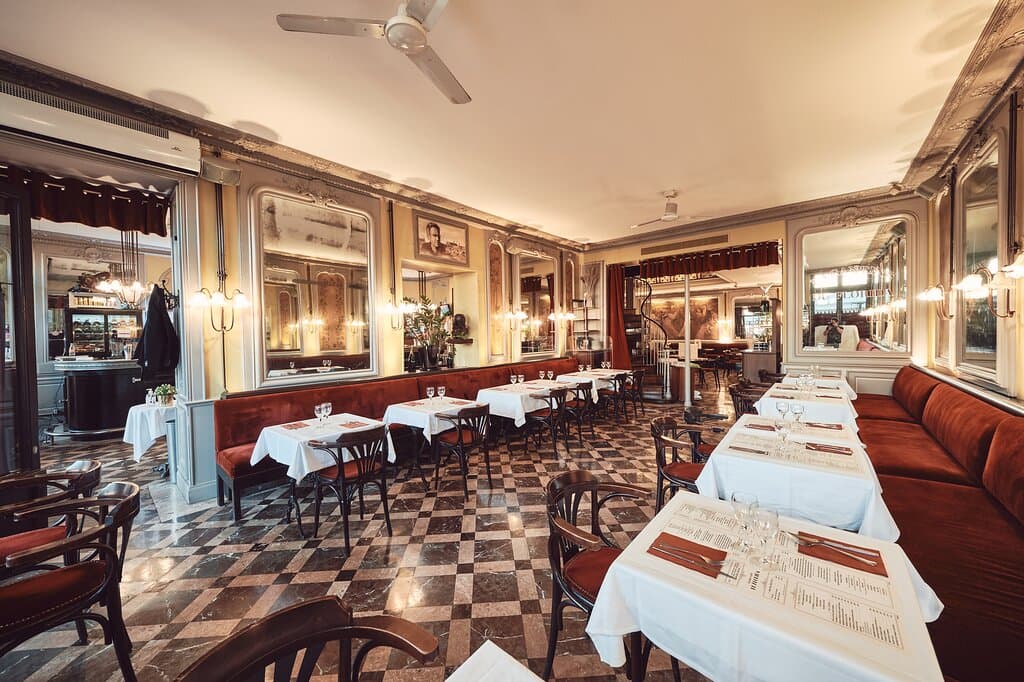 La petite salle fin XIXe