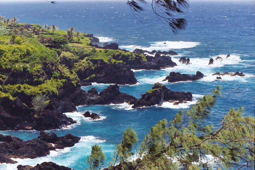 Ocean view from Palapala Ho'omau Church grounds