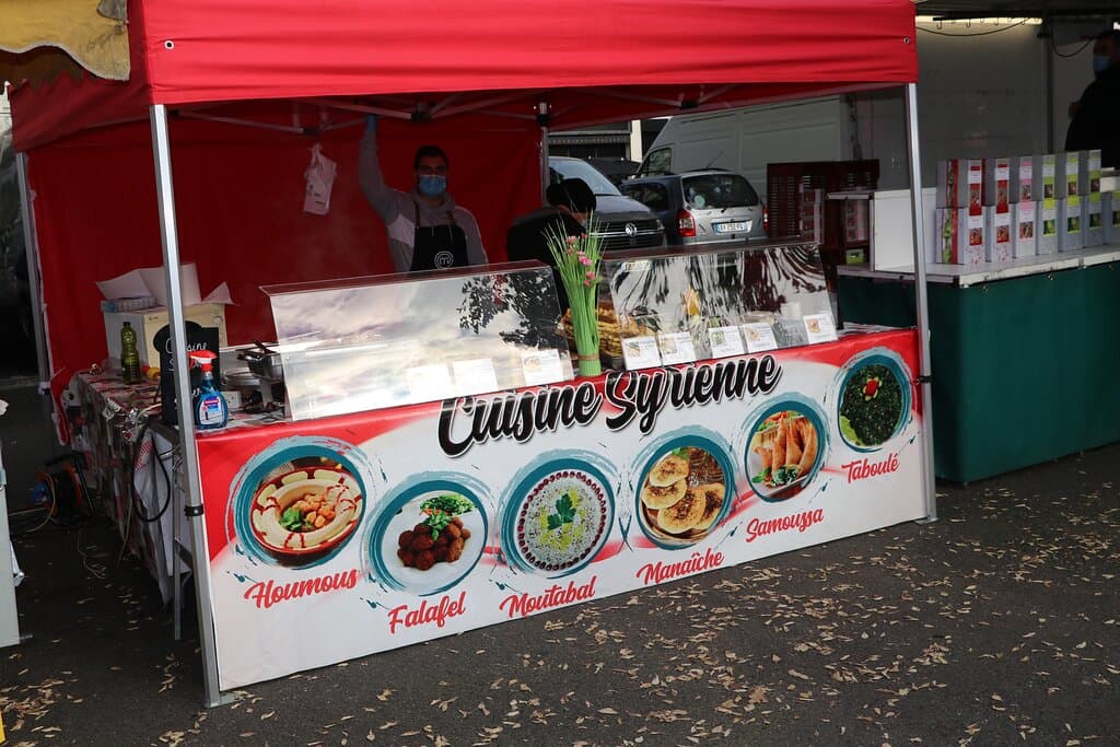 MARCHE DE LA PETITE HOLLANDE WWW.VOYAGEAVECNOUS.FR https://www.facebook.com/AUTOURDUMONDE2023 https://www.facebook.com/newdealforanotherworld https://www.facebook.com/verheggenphilippe www.riad-laportedelamedina.com https://www.tripadvisor.fr/Profile/philippev451