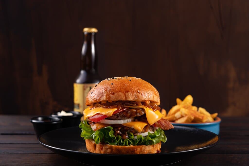 Bandidos del Páramo Whymper es un restaurante y panadería ubicado en el corazón de la ciudad de Quito.  Pasa a visitarnos y encontrarás música en vivo, eventos y buenos momentos

Ampliamos nuestro servicio hasta tu hogar Bandidos del Páramo Delivery