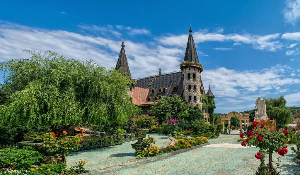Castle_Ravadinovo