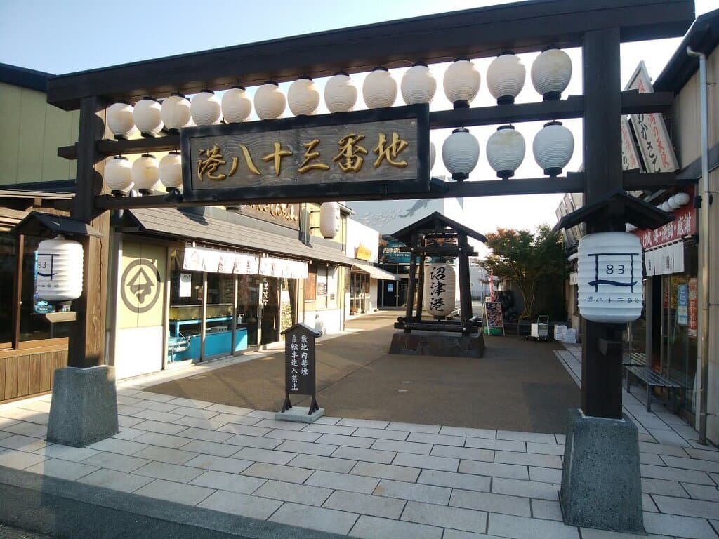 お祭り会場のよう