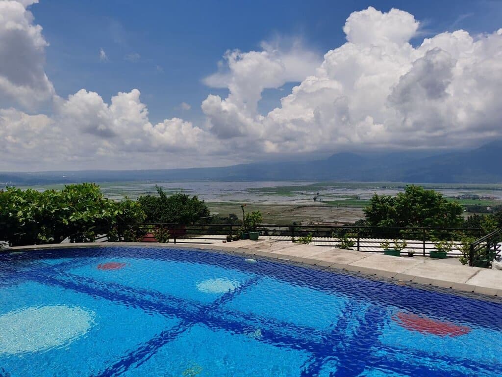 The swimming pool