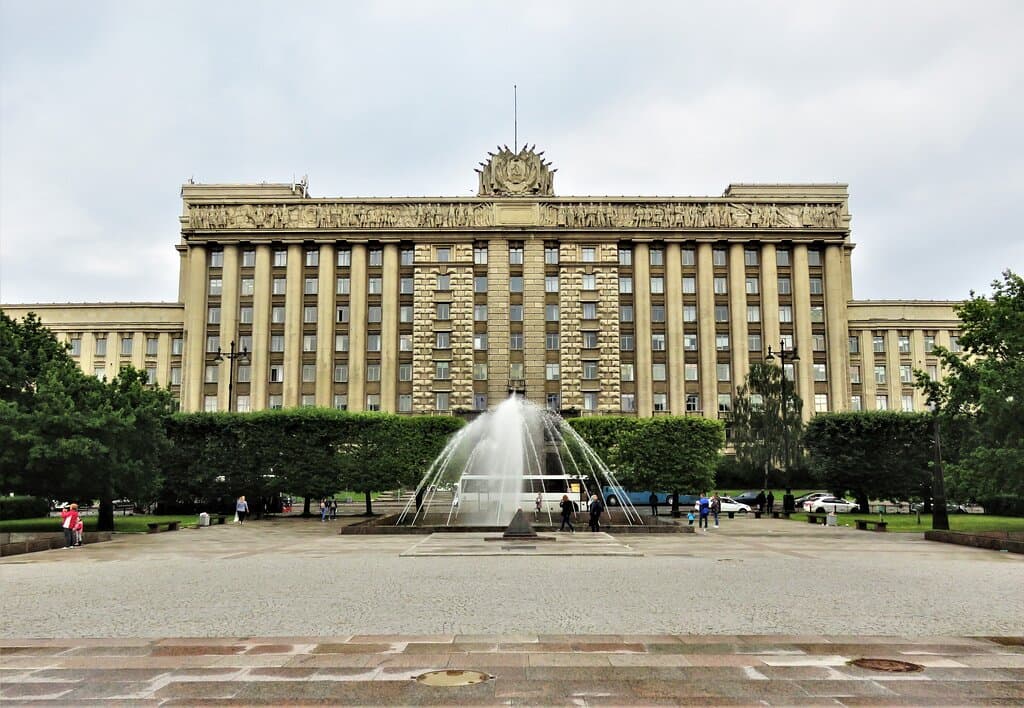 Санкт-Петербург. Дом Советов на Московской площади.