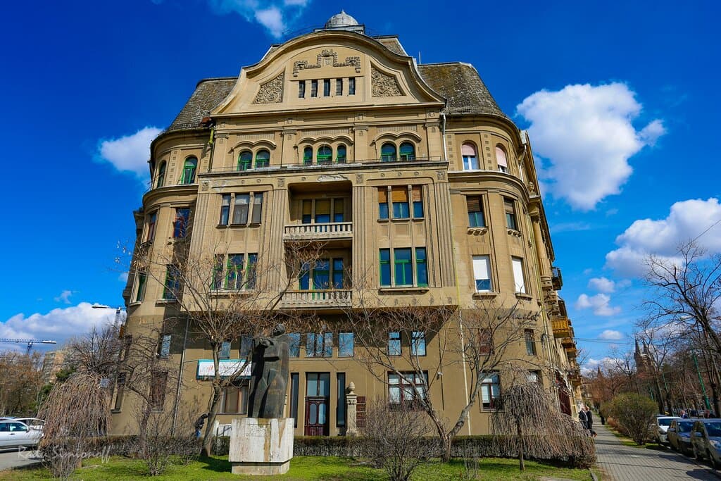 Neptun Public Bath, built in 1912