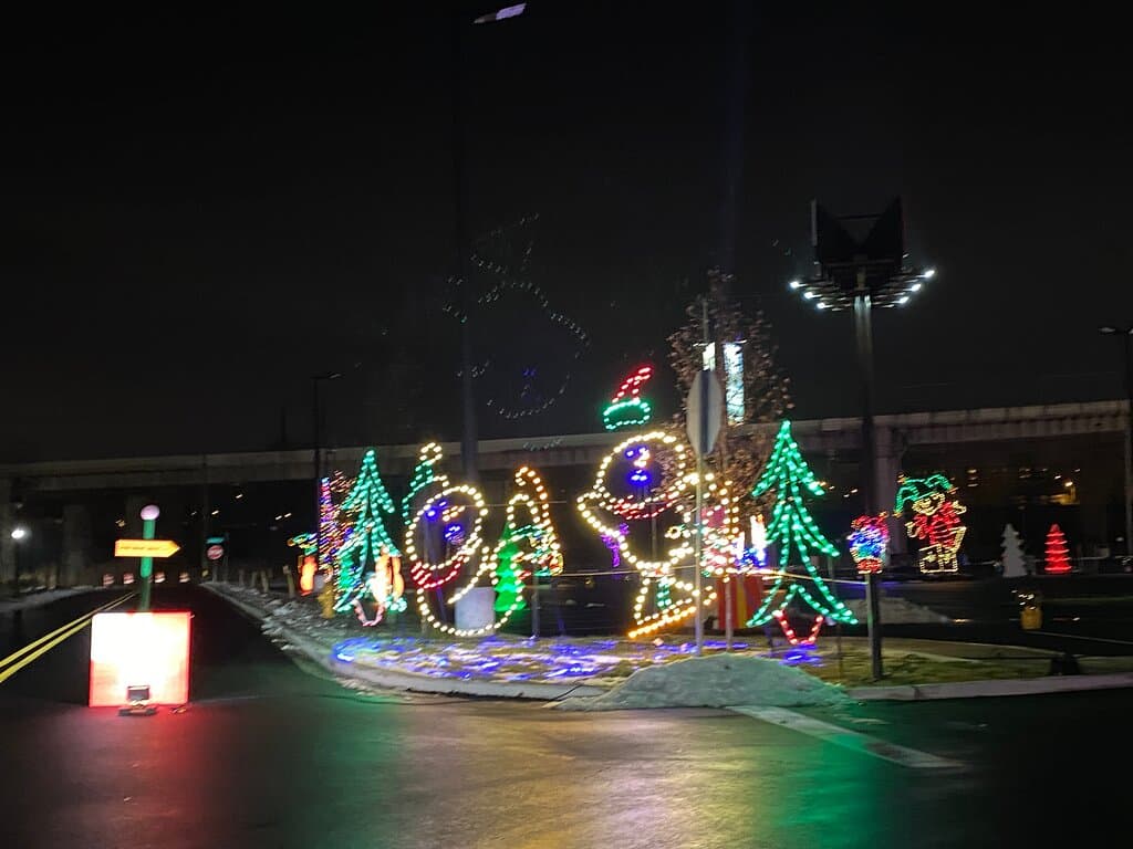 Entering the Grand's Winter in Wilmington Drive-Thru Light Show 