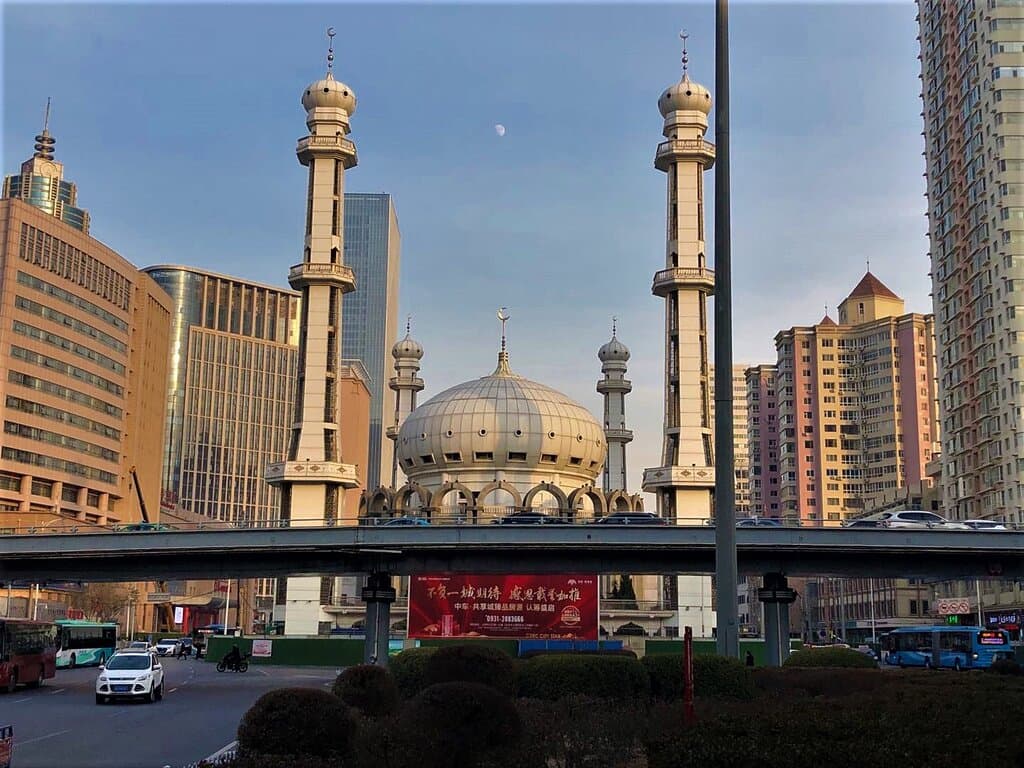 The famous and beautiful Lanzhou Xiguan Mosque