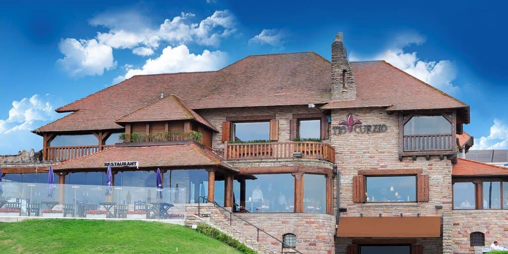 MÁS DE 50 AÑOS EN GASTRONOMIA Y SERVICIOS EN EVENTOS