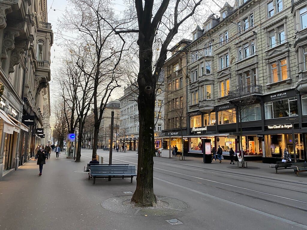 Bahnhofstrasse 