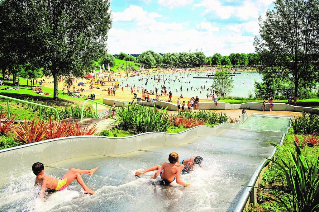  Les toboggans aquatiques