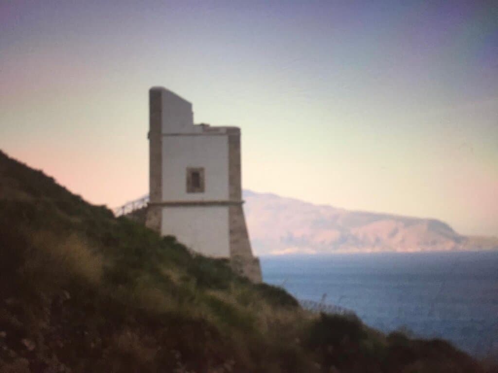 Con il Monte San Giuliano ( Erice ) sullo sfondo !