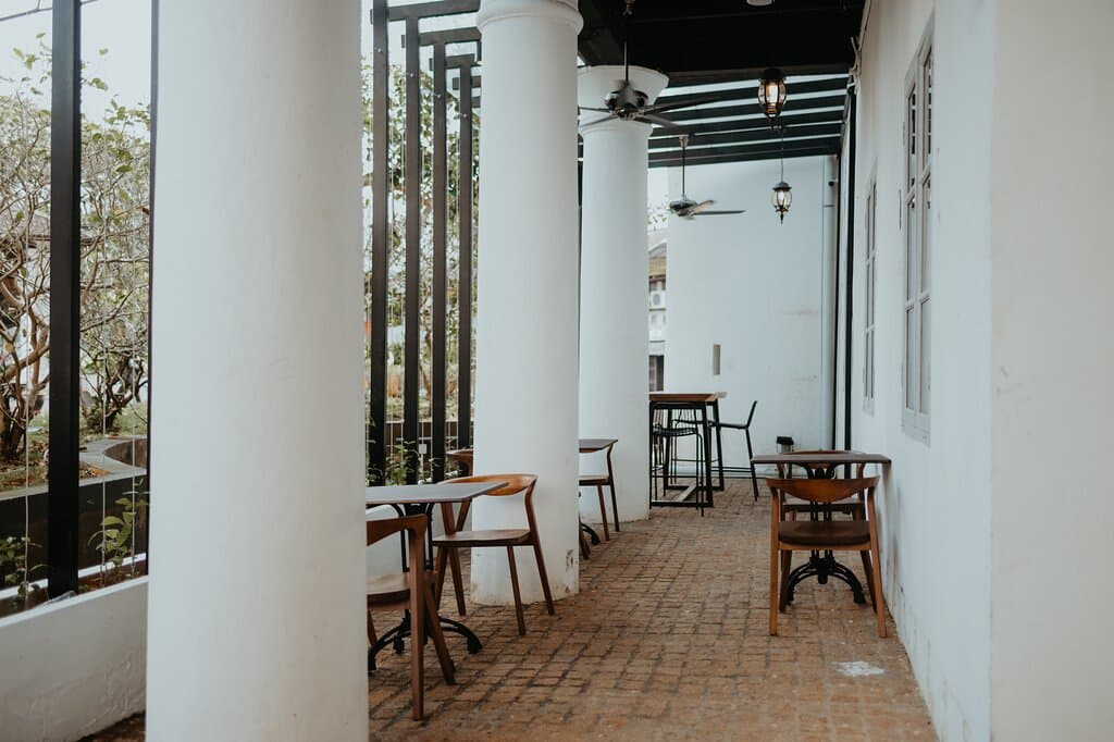 Outdoor Corridor Dining Area.