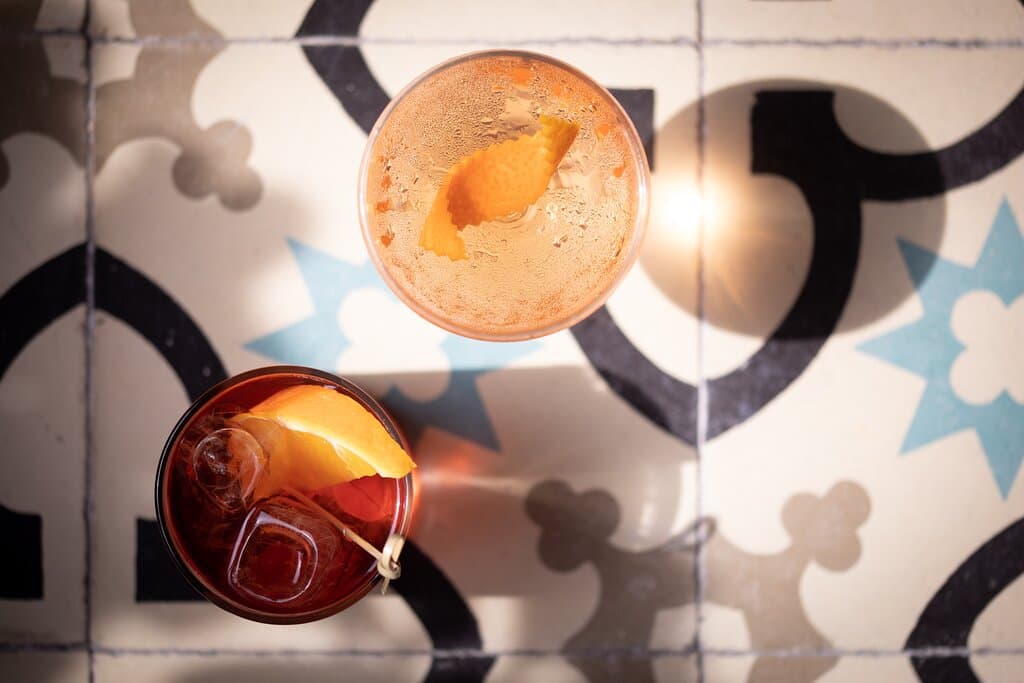 Negroni Pacifico & El Presidente #elbaroncafe #tiles
