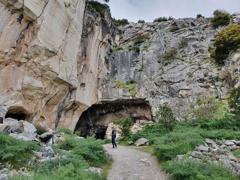 Σπήλαιο Νταβέλη