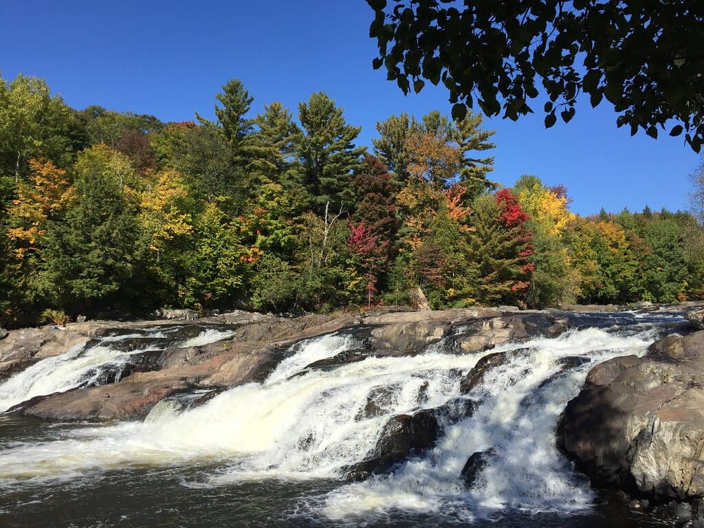 Parc régional de la Rivière-du-Nord, Chutes Wilson l'automne