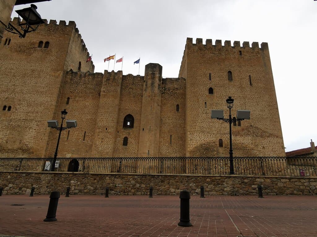  Alcázar De Los Condestables / Museo Histórico De Las Merindades. 