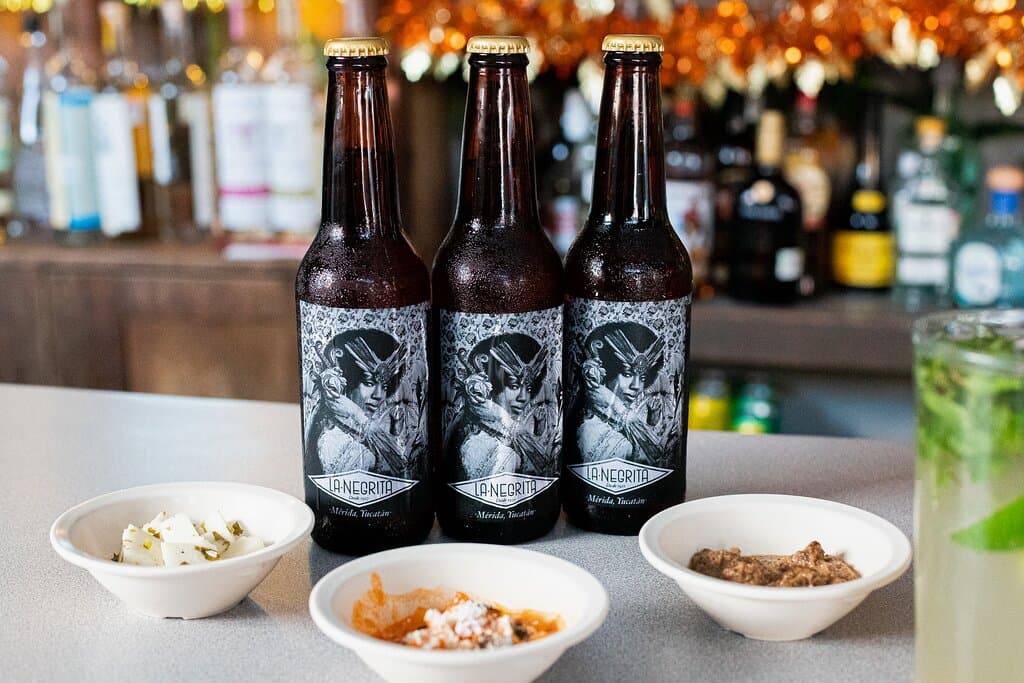 Cerveza artesanal de la casa.