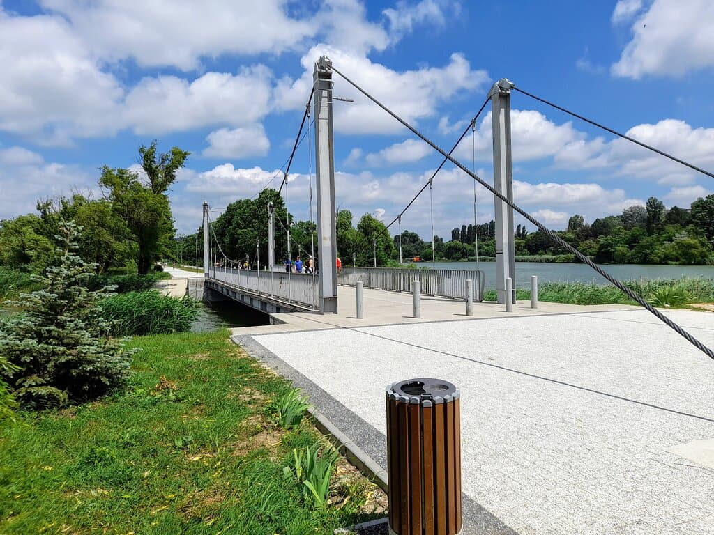 La Izvor Park