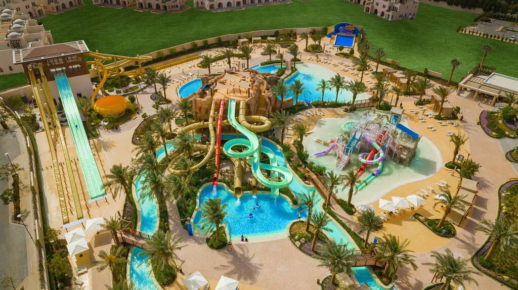  
Jordan's Largest Waterpark
 More than 25 slides and unique experiences for the whole family 
