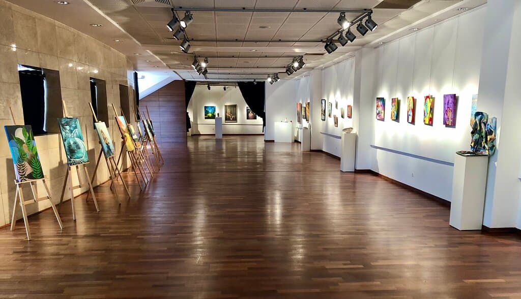 Çok amaçlı sanat merkezi