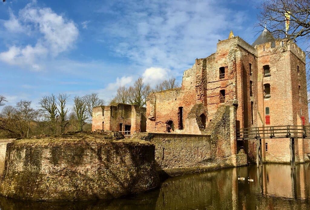 Ruïne van Brederode (foto Angelique Schipper)