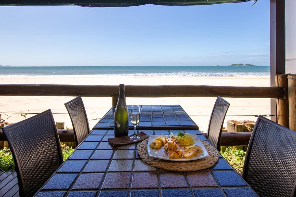 Área externa, vista praia