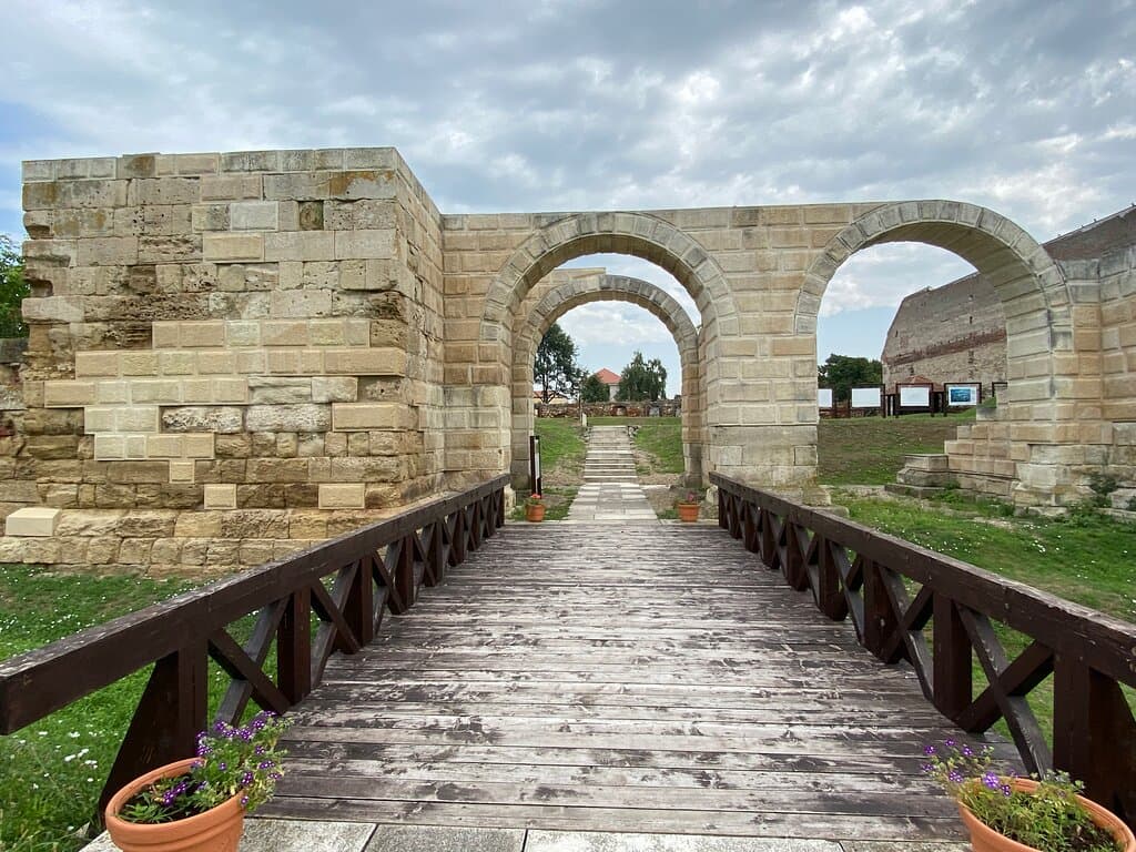 Reconstruction of the gates to the Castrum entrance. - near the Medieval hotel in Alba Iulia. 