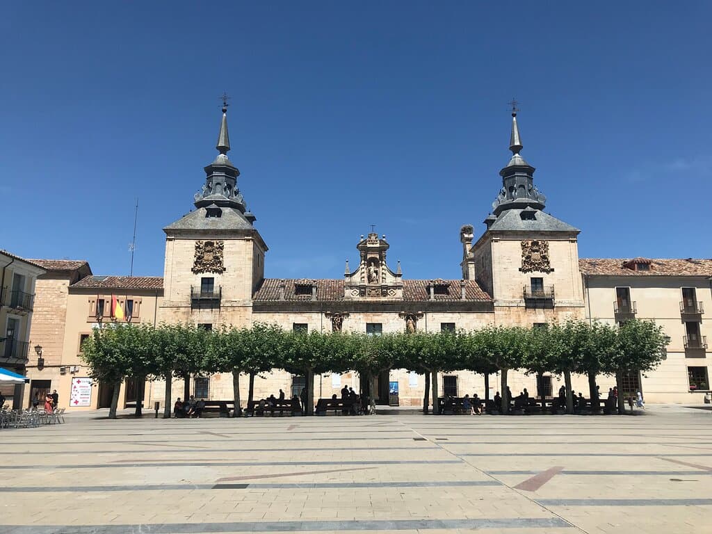 Antiguo Hospital de San Agustín, en la Plaza Mayor.