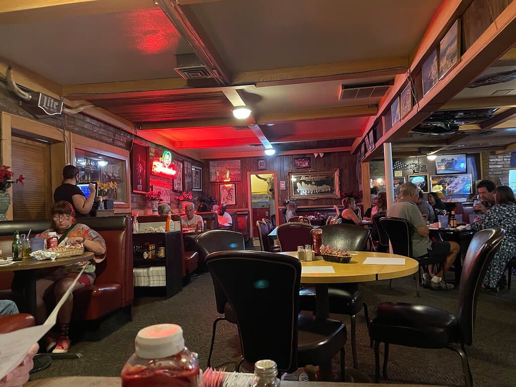 Monte Carlo Liquors & Steak House