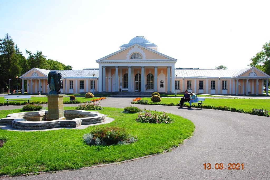 здание грязелечебницы