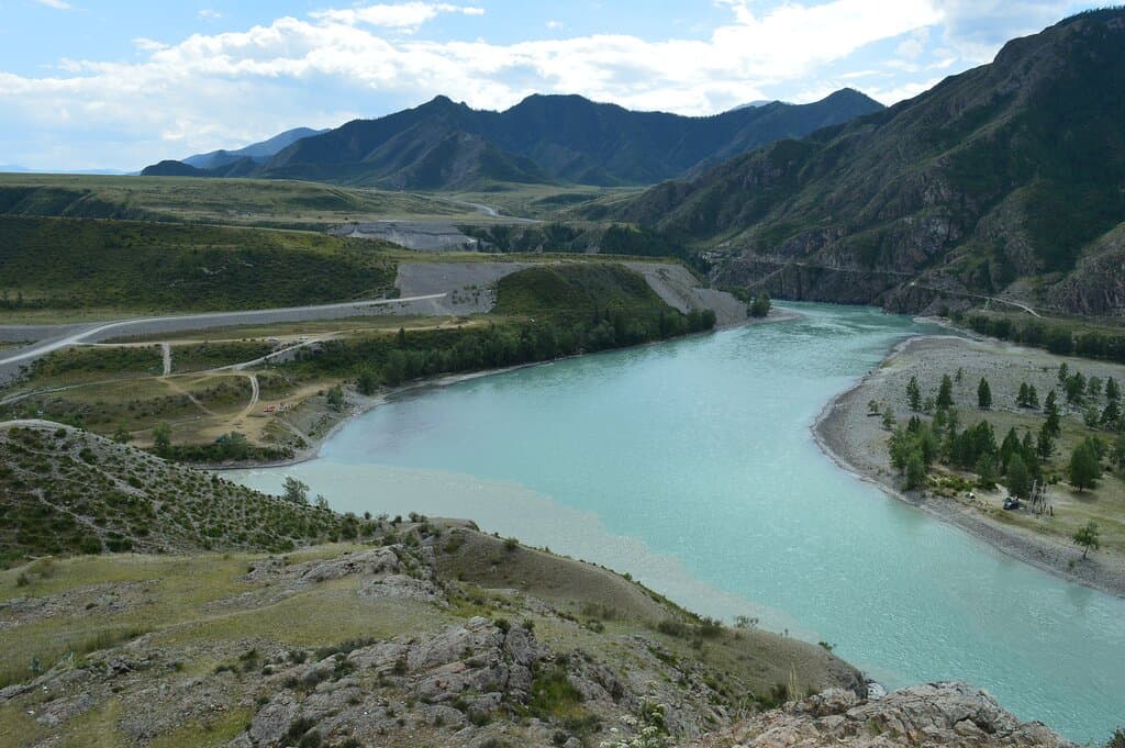 Место слияния рек Чуя и Катунь