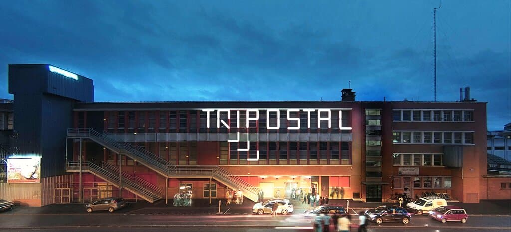 Le Tripostal