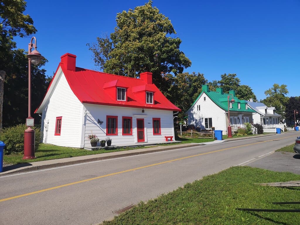 love the brightly coloured houses