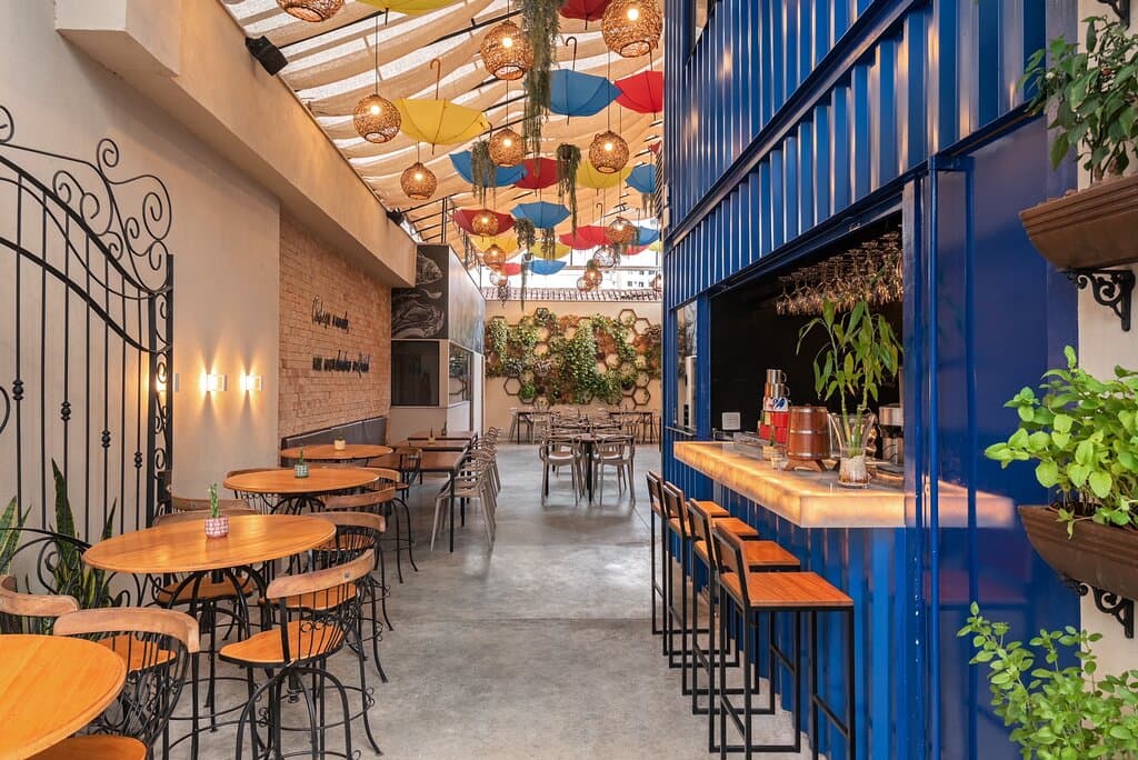 Nosso ambiente bem decorado e aconchegante.