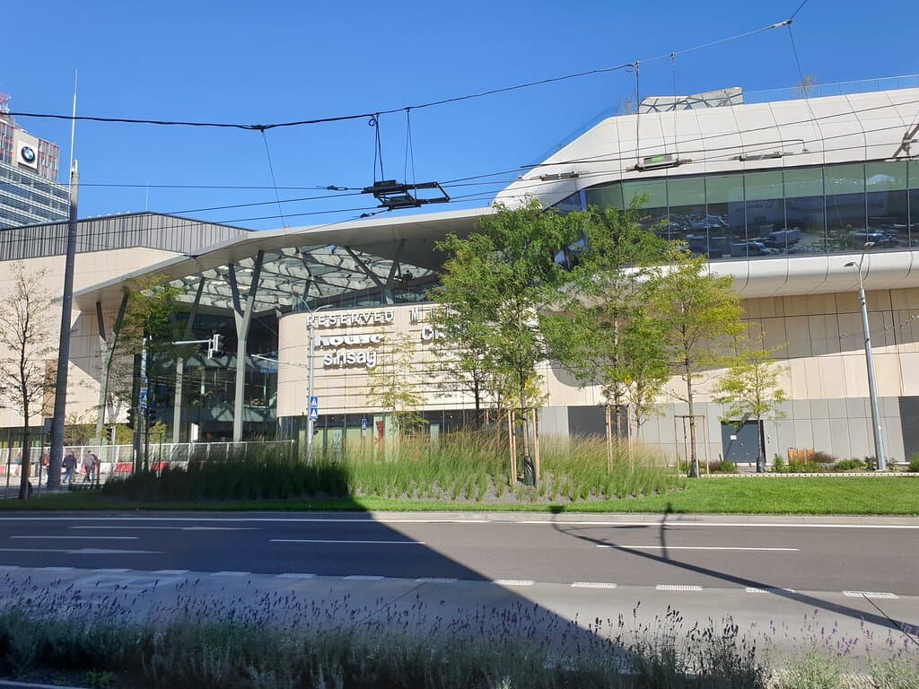 Nivy Station