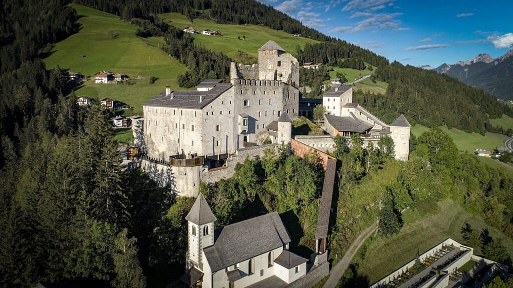 Burg Heinfels 