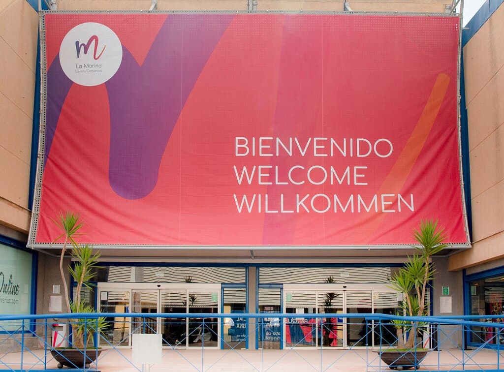 Entrada Principal Primera Planta 