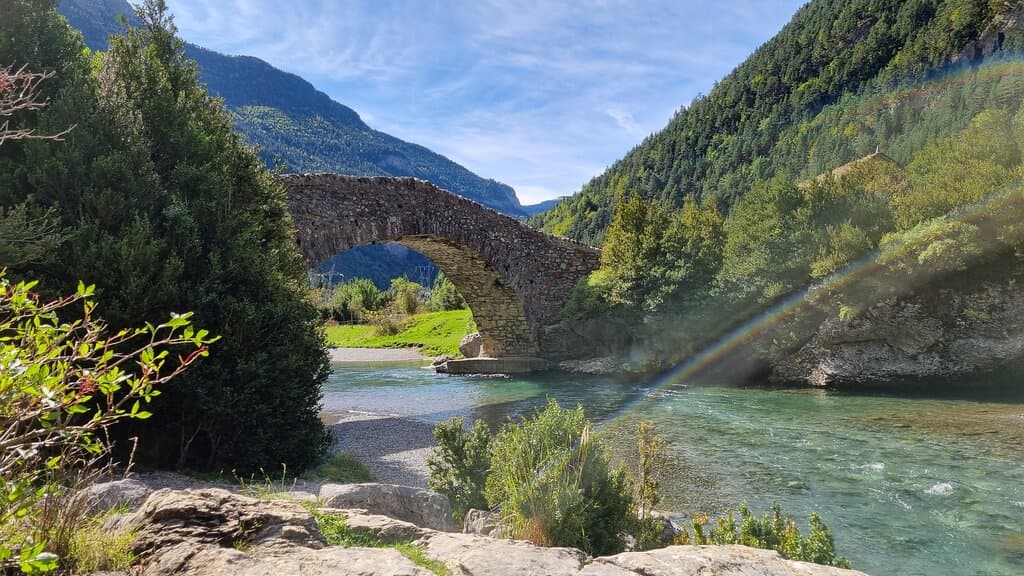 Bujaruelo Valley and Bridge