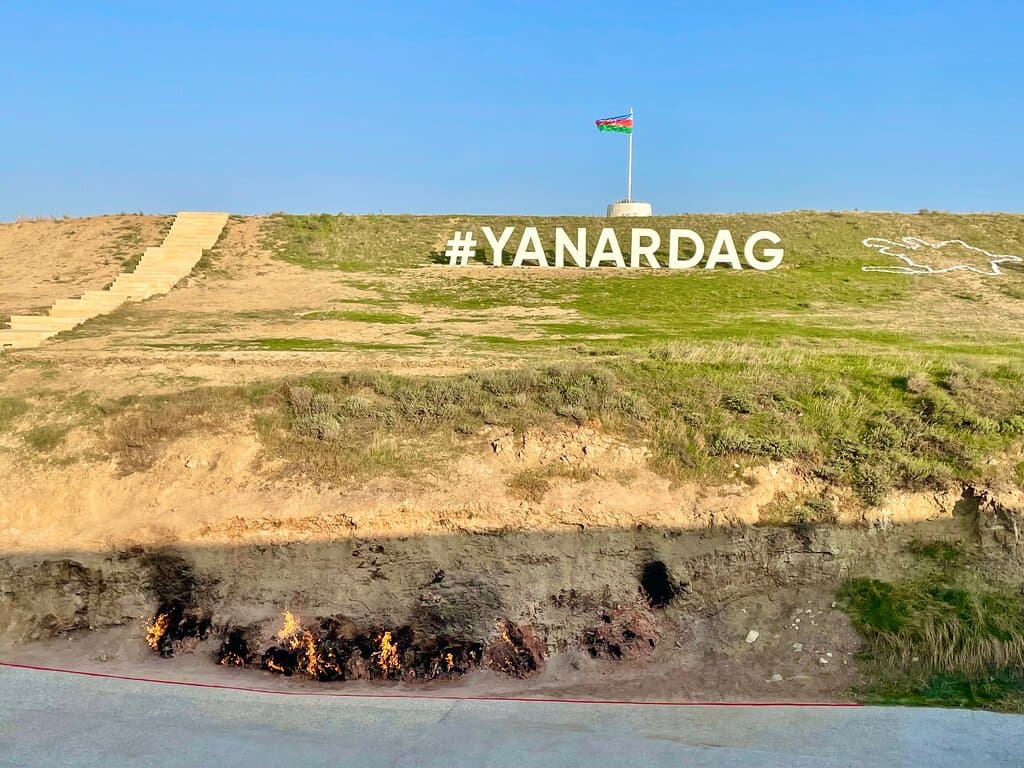 Yanar Dag