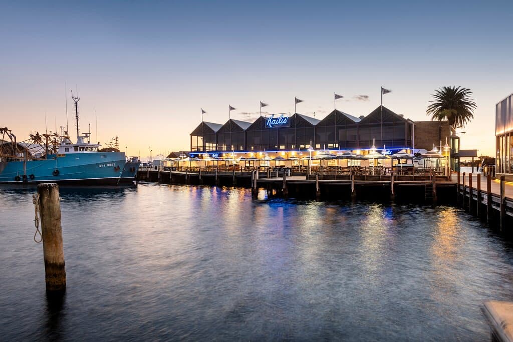 Kailis Fishmarket Cafe - Fremantle Fishing Boat Harbour