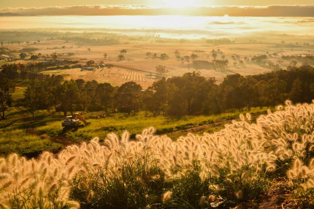 Bathurst Mount Panorama at dawn
