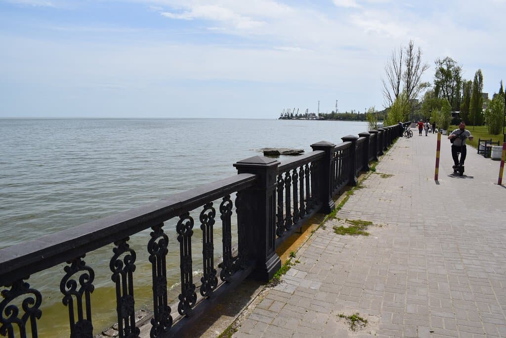 Пушкинская набережная