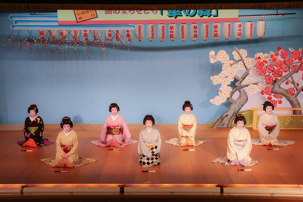 《華の舞》踊りの風景