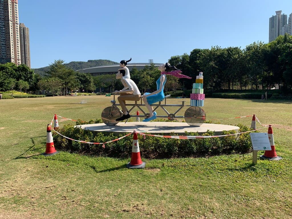 Hong Kong Velodrome Park - sculpture