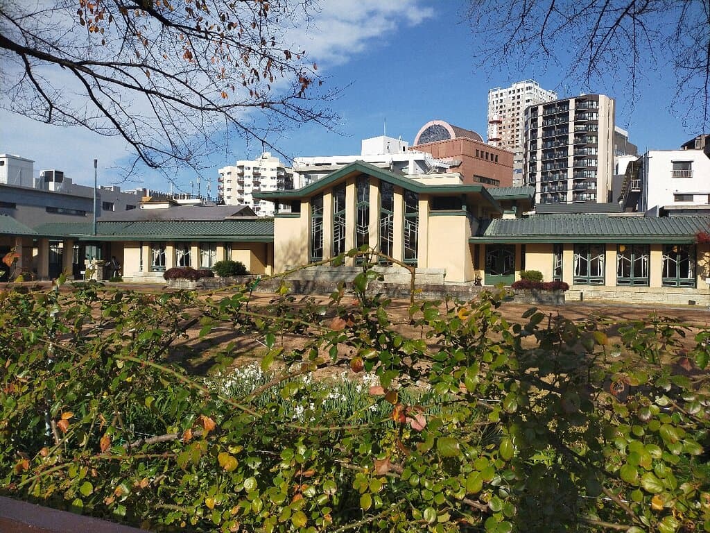 Jiyu Gakuen Myonichikan