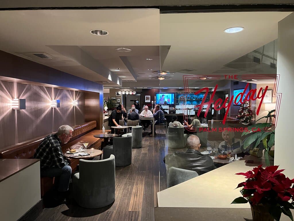 The Heyday offers simple, old fashioned hamburgers ("smashburgers") on a very limited menu in a trendy environment inside the Palm Springs Hilton.