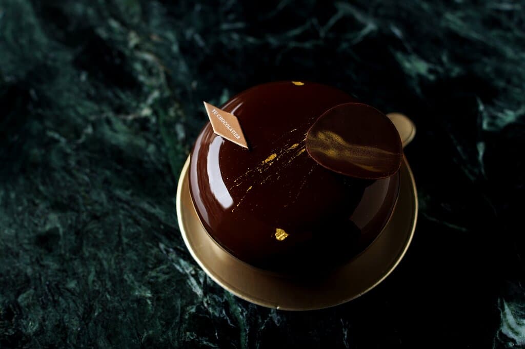 Chocolate mousse entremet "Shibusa"
