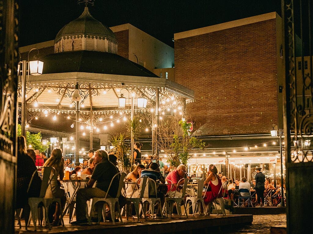 PATIO de la Cerveceria Santa Fe