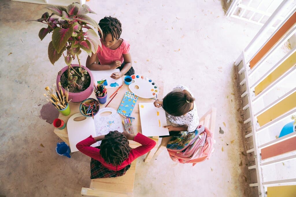 Children Art Class 